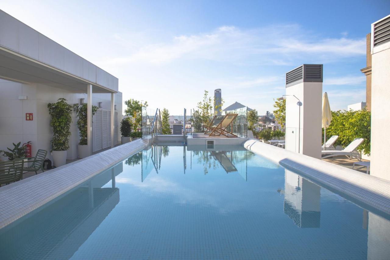 Nqn Aparts & Suites Sevilla ภายนอก รูปภาพ