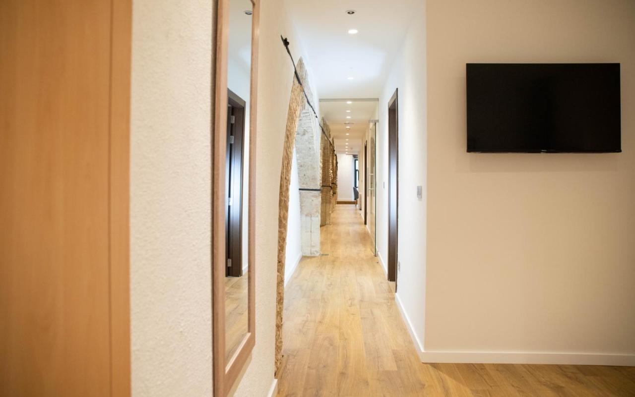 Nqn Aparts & Suites Sevilla ภายนอก รูปภาพ