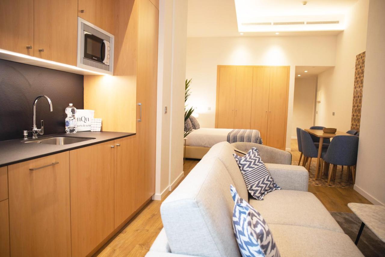 Nqn Aparts & Suites Sevilla ภายนอก รูปภาพ