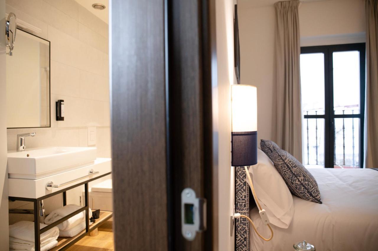 Nqn Aparts & Suites Sevilla ภายนอก รูปภาพ