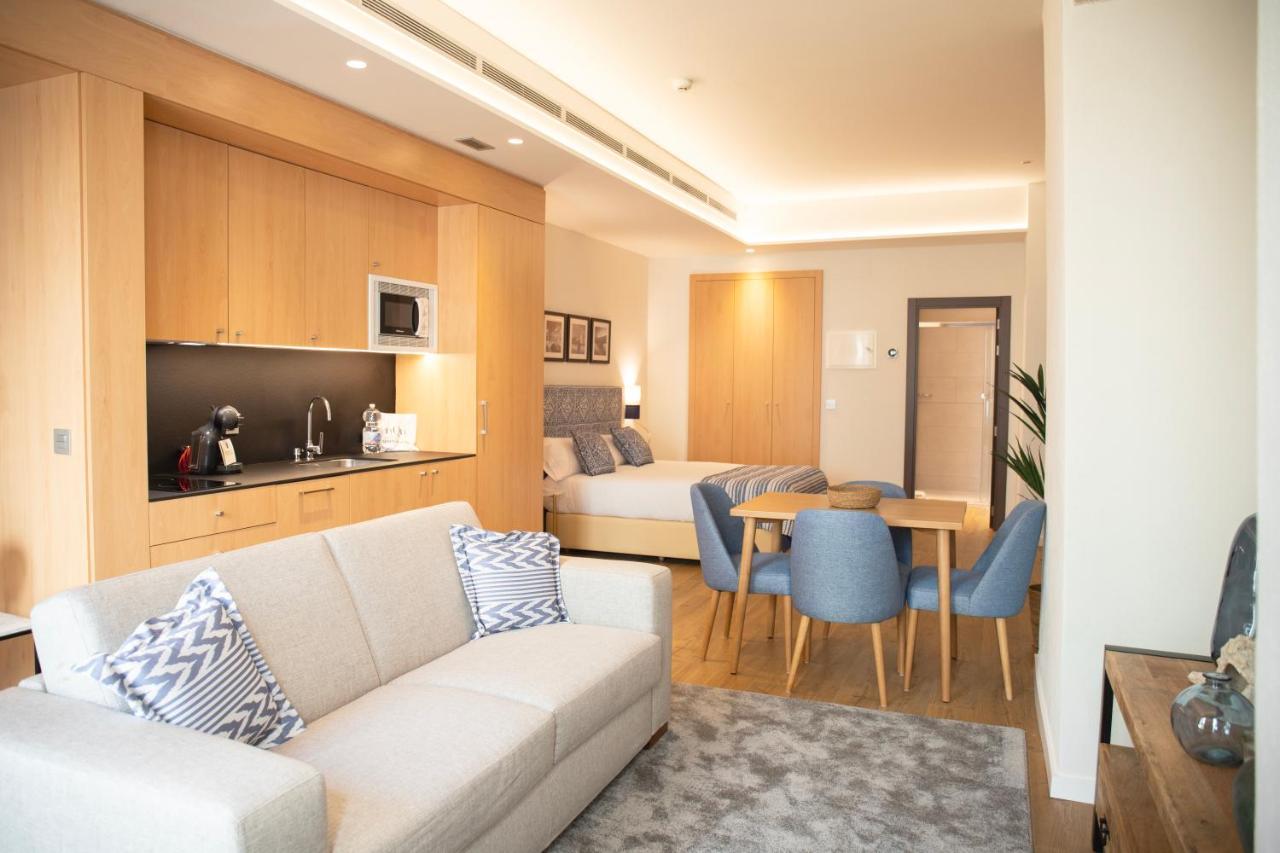 Nqn Aparts & Suites Sevilla ภายนอก รูปภาพ