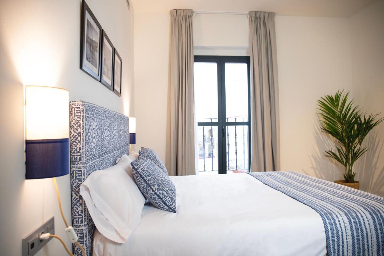 Nqn Aparts & Suites Sevilla ภายนอก รูปภาพ