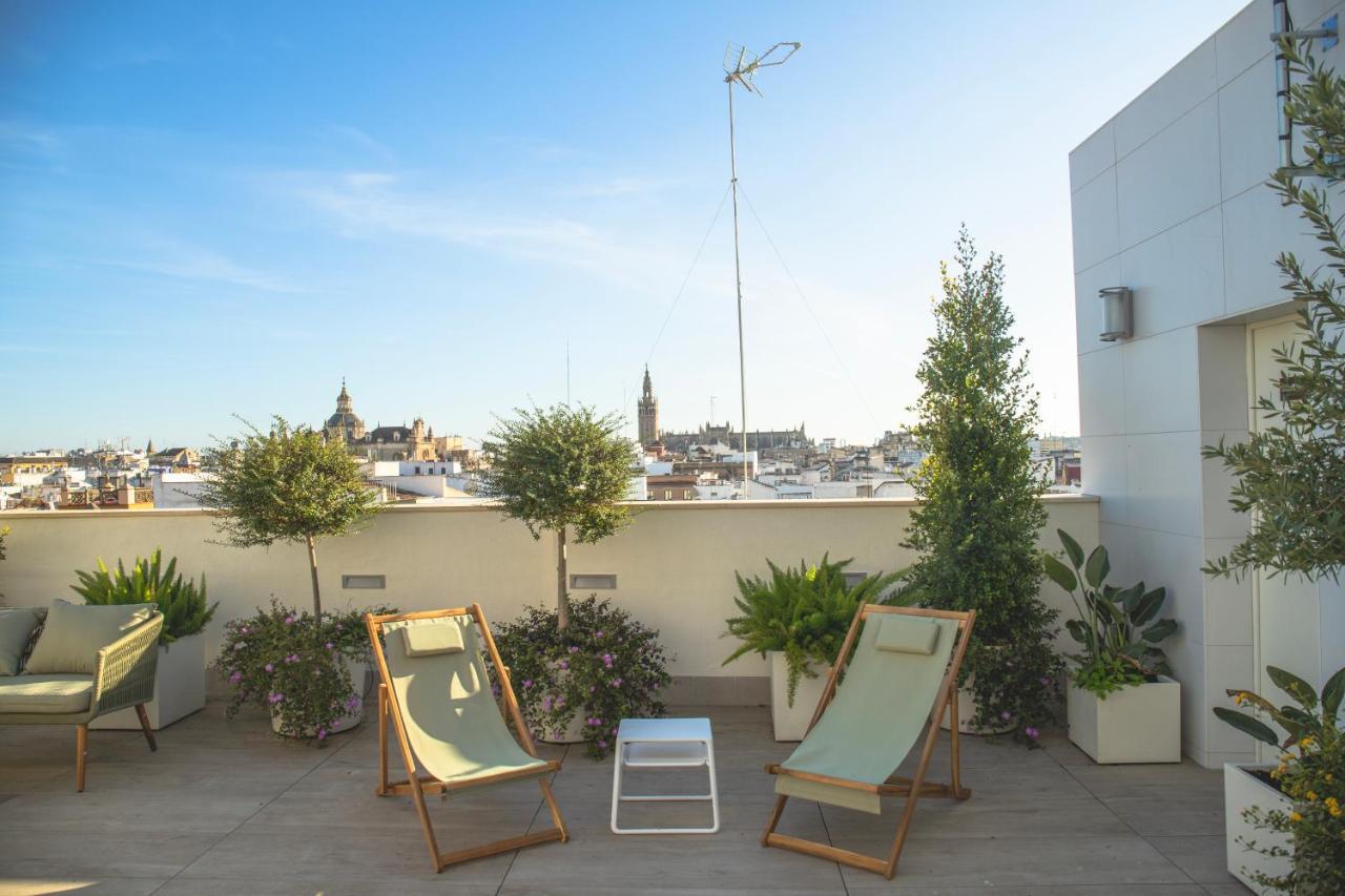 Nqn Aparts & Suites Sevilla ภายนอก รูปภาพ