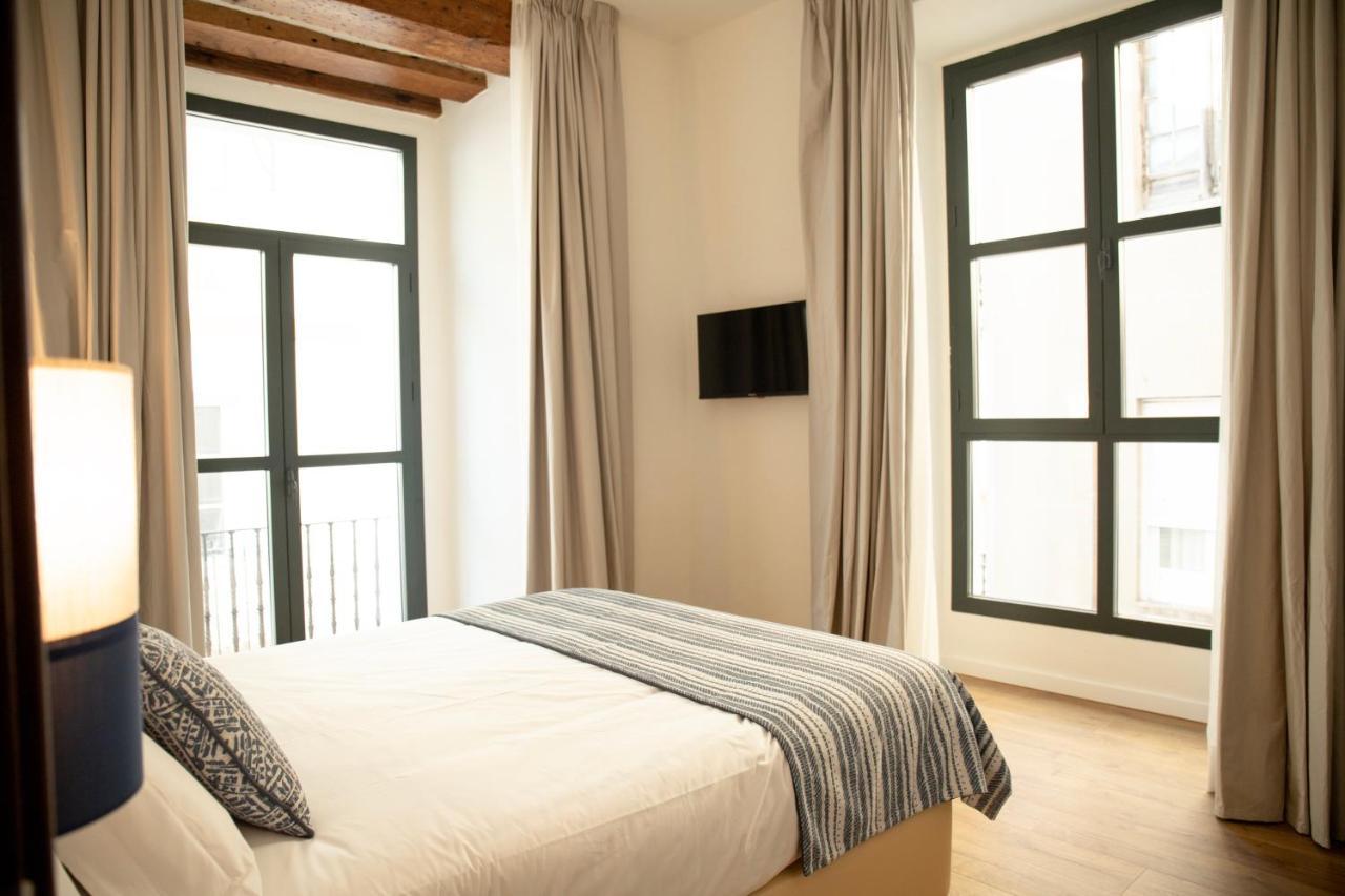 Nqn Aparts & Suites Sevilla ภายนอก รูปภาพ