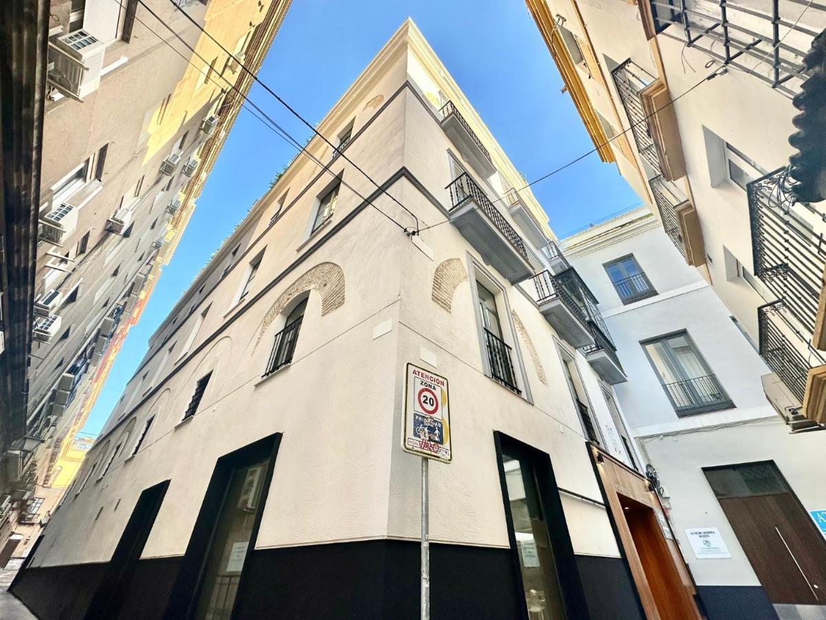 Nqn Aparts & Suites Sevilla ภายนอก รูปภาพ